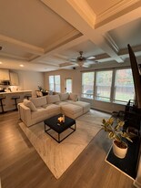 2945 Cottage Ln in College Park, GA - Building Photo