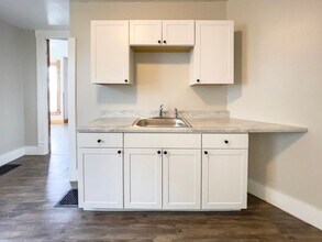 700 W Powers St in Muncie, IN - Building Photo - Building Photo