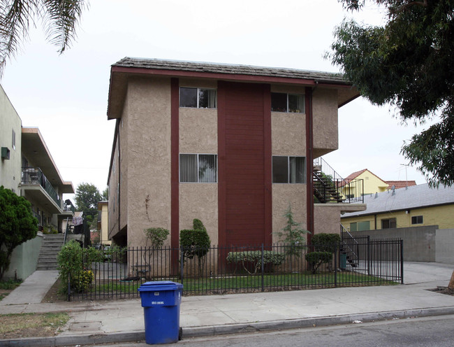 5912 Willoughby Ave in Los Angeles, CA - Building Photo - Building Photo