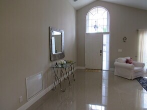 22444 Middletown Dr in Boca Raton, FL - Building Photo - Building Photo