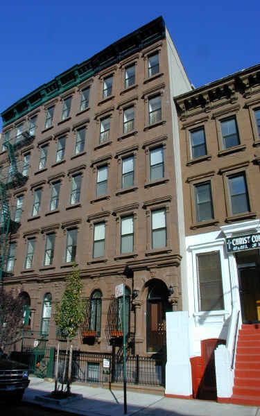 71 W 128th St in New York, NY - Building Photo