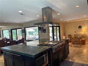 16772 Knollwood Dr in Los Angeles, CA - Building Photo - Building Photo
