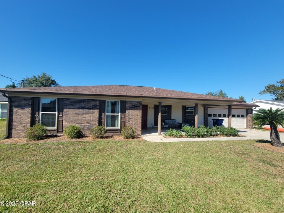 3136 Lawton Ct in Panama City, FL - Building Photo