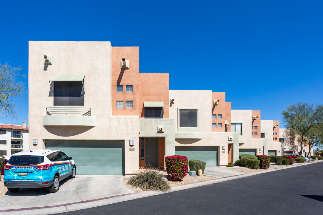 7601 E Roosevelt St in Scottsdale, AZ - Building Photo