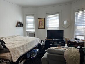 27 Brackett St in Boston, MA - Building Photo - Building Photo