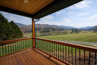 31 Moonlight Path Wy in Fairview, NC - Building Photo - Building Photo