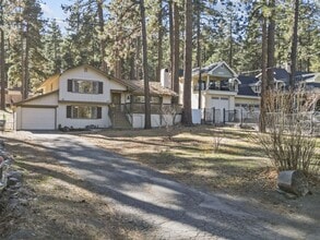 1197 Oriole Rd, Unit 9 in Wrightwood, CA - Building Photo - Building Photo