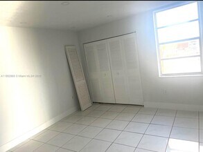 750 NW 43rd Ave in Miami, FL - Building Photo - Building Photo