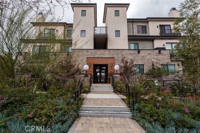 330 Salem St in Glendale, CA - Building Photo - Building Photo