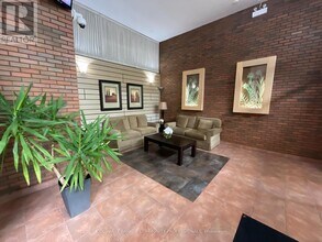 222 Jackson St W in Hamilton, ON - Building Photo - Building Photo