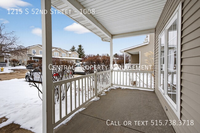 1215 S 52nd St in West Des Moines, IA - Building Photo - Building Photo