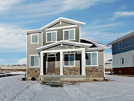 5924 Verdigris Dr in West Jordan, UT - Building Photo