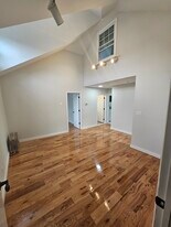 8 Wilson St, Unit 2 in East Rockaway, NY - Building Photo