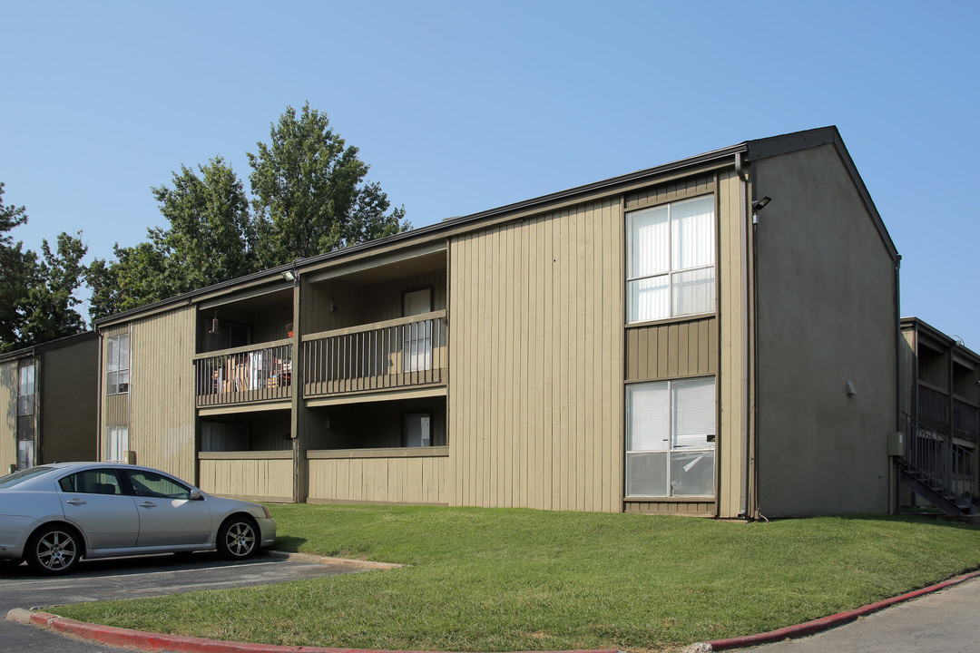 Midtown Flats in Tulsa, OK - Building Photo