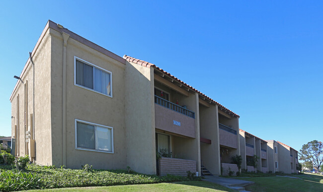 17090 San Bruno St in Fountain Valley, CA - Building Photo - Building Photo