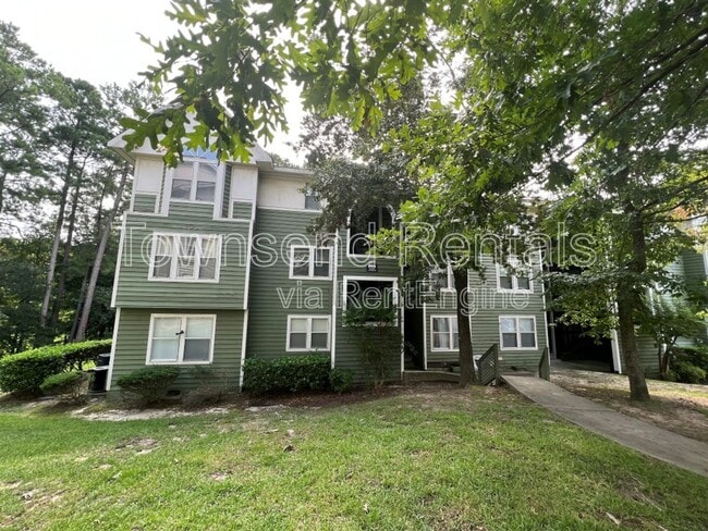 property at 950 Stewarts Creek Dr