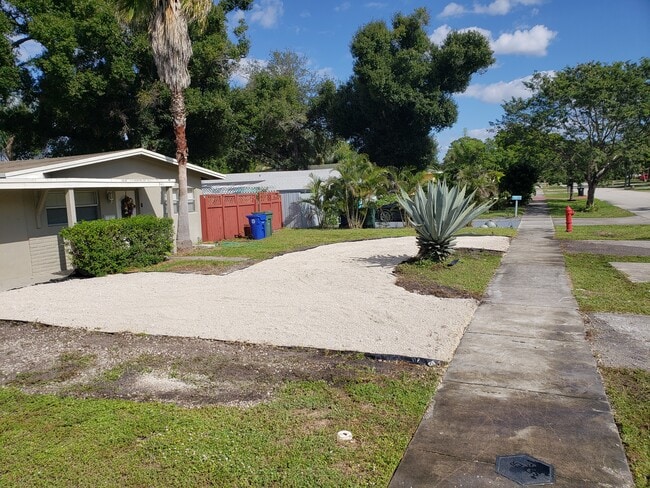 341 Delaware Ave in Fort Lauderdale, FL - Building Photo - Building Photo