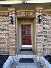 2309 Eastgate Dr in Carrollton, TX - Building Photo - Building Photo