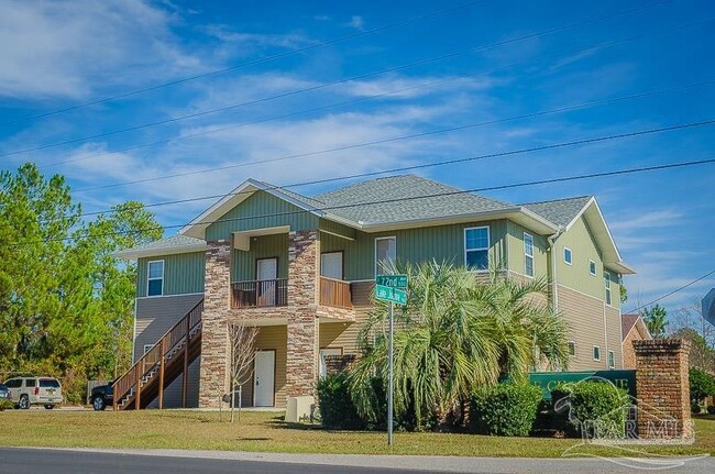 property at 542 S 72nd Ave