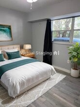 7820 NE Bayshore Ct in Miami, FL - Building Photo - Building Photo