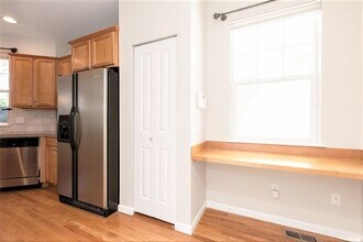 23905 33rd Dr SE in Bothell, WA - Building Photo - Building Photo