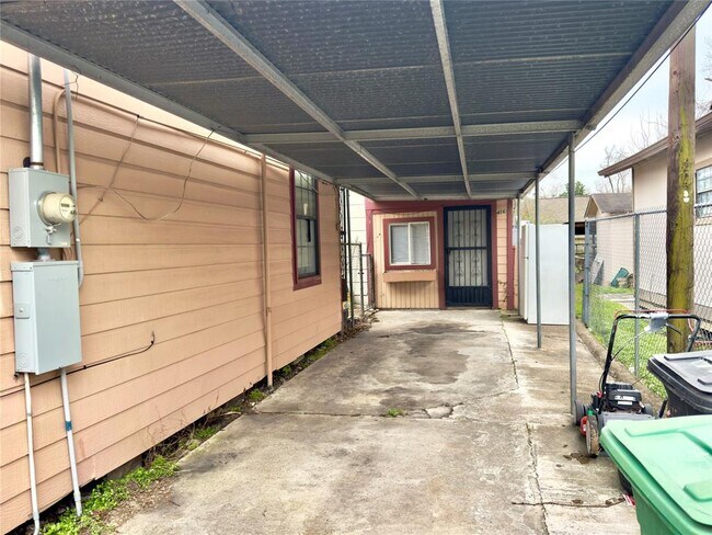 416 Frisco St-Unit -B in Houston, TX - Building Photo - Building Photo