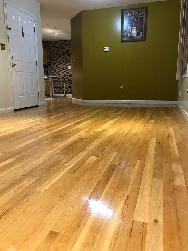 165 Grant Ave in Jersey City, NJ - Building Photo - Building Photo