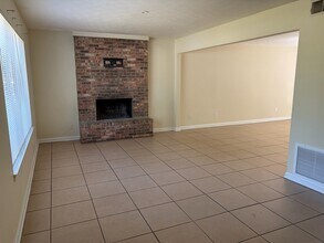 1819 Salmon Dr in Tallahassee, FL - Building Photo - Building Photo