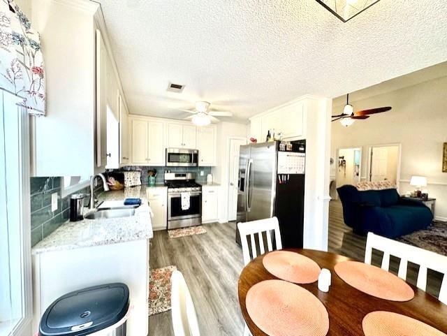 221 MacKenzie Ct in Canton, GA - Building Photo - Building Photo