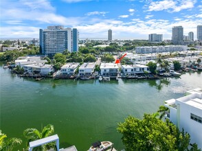 7400 Gary Ave in Miami Beach, FL - Building Photo - Building Photo