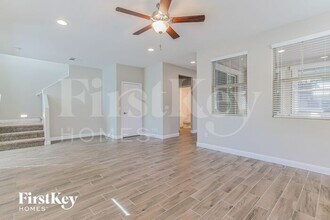 257 N Sunrise in Mesa, AZ - Foto de edificio - Building Photo