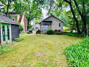 716 Catalpa Dr in Royal Oak, MI - Building Photo - Building Photo