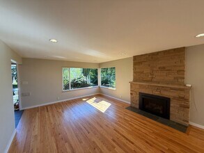 3442 NW 62nd St in Seattle, WA - Building Photo - Building Photo