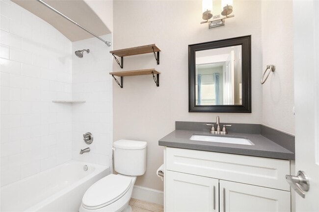 property at 829 Wakefield Dr
