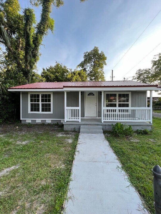 1219 Pittman St in Waycross, GA - Building Photo