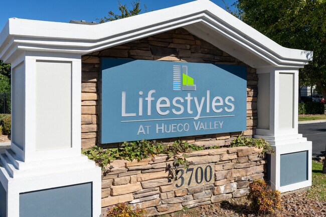 Lifestyles at Hueco Valley in El Paso, TX - Foto de edificio - Building Photo