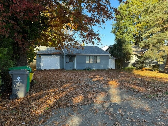 property at 2429 NE Saratoga St