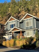 284 Upper Canyon Dr N in Kelowna, BC - Building Photo