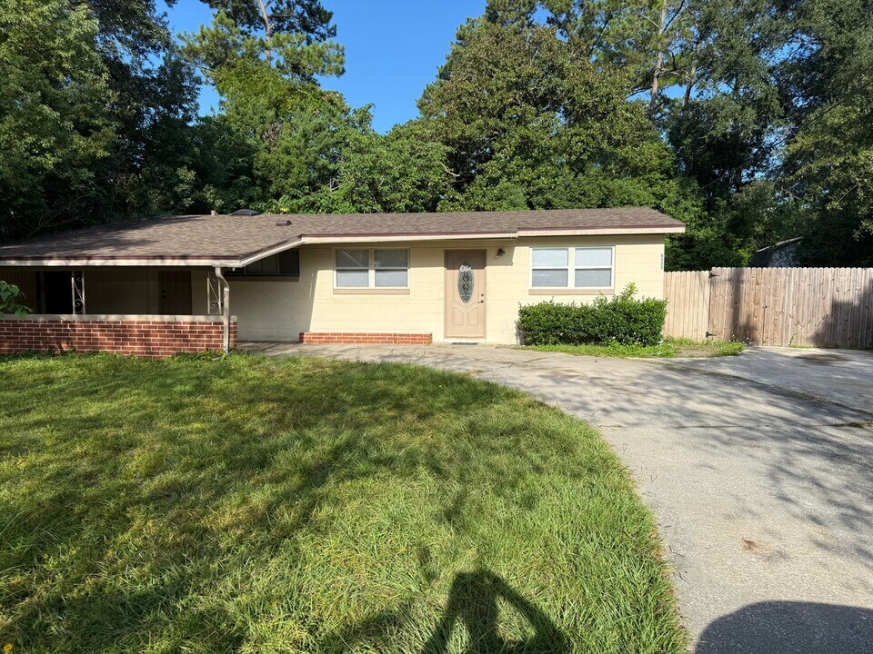 6533 Cooper Ln in Jacksonville, FL - Building Photo