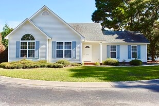 1504 Amhearst Ct in Wilmington, NC - Building Photo