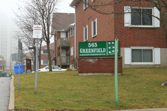 565 Greenfield Ave in Kitchener, ON - Building Photo - Building Photo