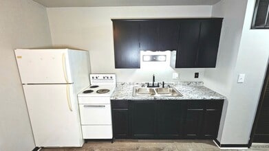 126 Poplar St in Mansfield, OH - Building Photo - Building Photo