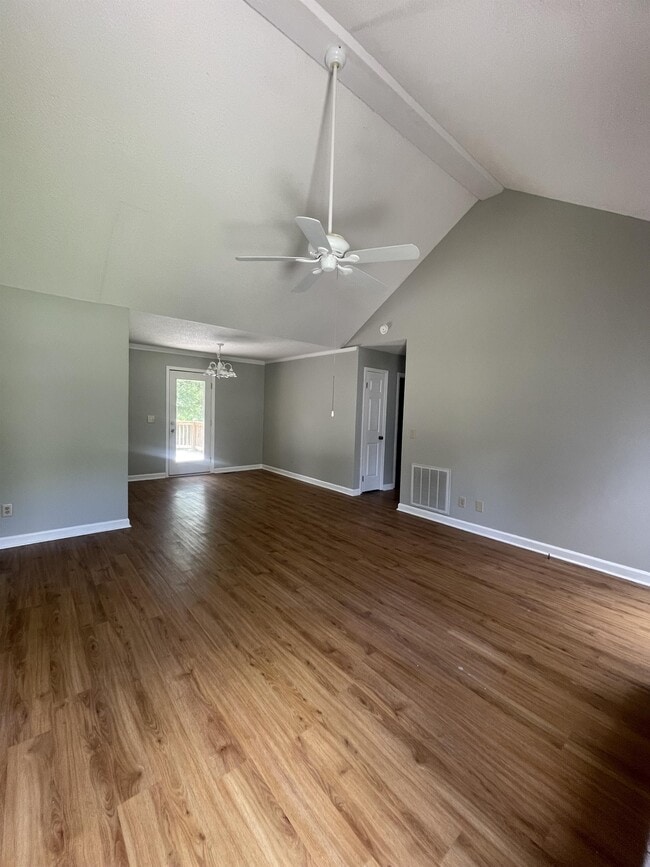 213 Wychwood Rd in Irmo, SC - Building Photo - Building Photo