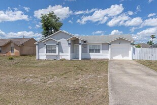 3100 Mandeville St in Deltona, FL - Building Photo
