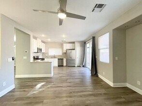 600 Belsay Castle Ct in Las Vegas, NV - Building Photo - Building Photo