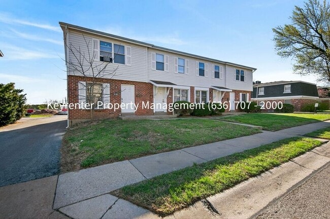 property at 924 Parkcrest Dr