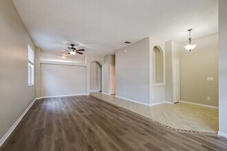13761 Meadowpark Ave in Orlando, FL - Building Photo - Building Photo