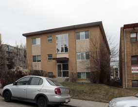 The Kenwood in Calgary, AB - Building Photo - Building Photo