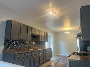 117 W 36th St in Indianapolis, IN - Building Photo - Building Photo