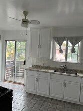 5579 Kinston Ave, Unit 3 in Culver City, CA - Building Photo - Building Photo